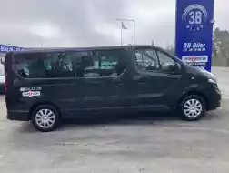 Opel Vivaro Minibus 9 Personers