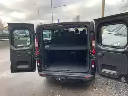 Opel Vivaro Minibus 9 Personers