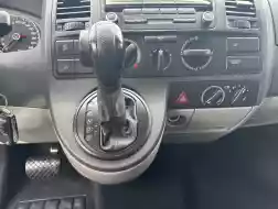 VW Caravelle AUTOMATGEAR LILLE KØREKORT 9 PERSONERS