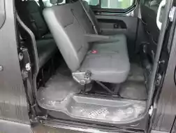 Opel Vivaro Minibus 9 Personers