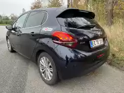 Peugeot 208 Allure Sky