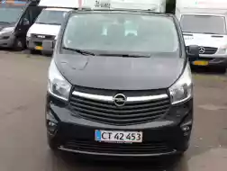 Opel Vivaro Minibus 9 Personers